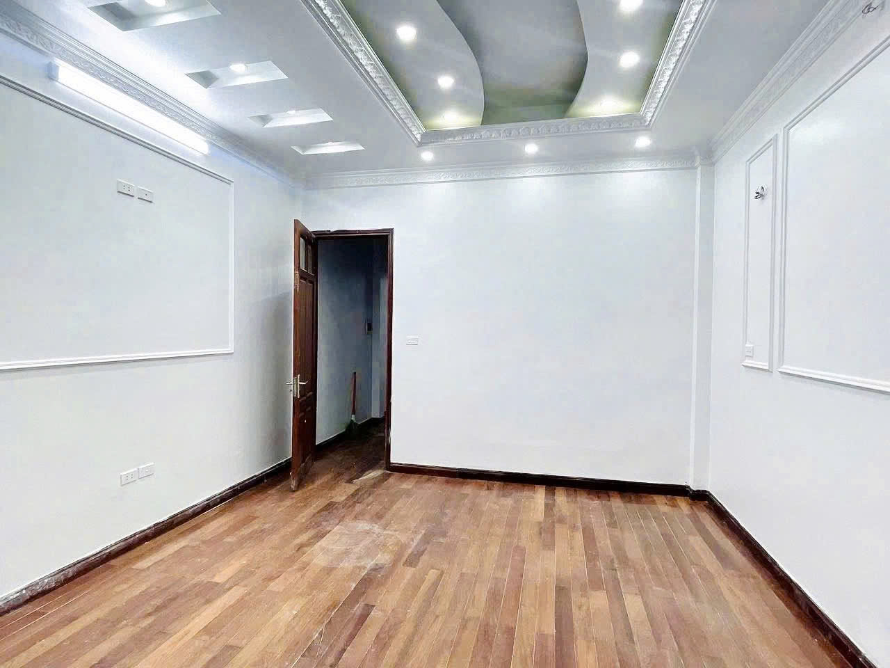 BÁN NHÀ PHÂN LÔ THÁI HÀ, ĐỐNG ĐA - 50M² - MT 4.5M - Ô TÔ TRÁNH - KINH DOANH TỐT - 20.8 TỶ - Ảnh 2